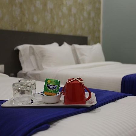 Ocean Suites Hotel Mumbai Dış mekan fotoğraf