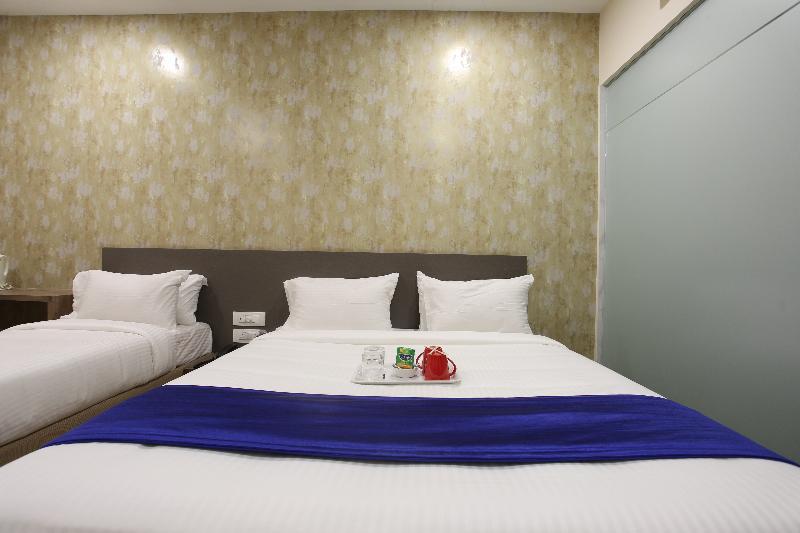 Ocean Suites Hotel Mumbai Dış mekan fotoğraf