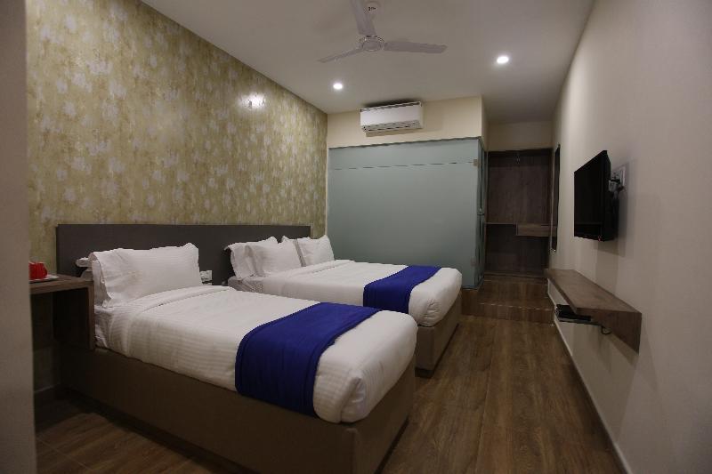 Ocean Suites Hotel Mumbai Dış mekan fotoğraf