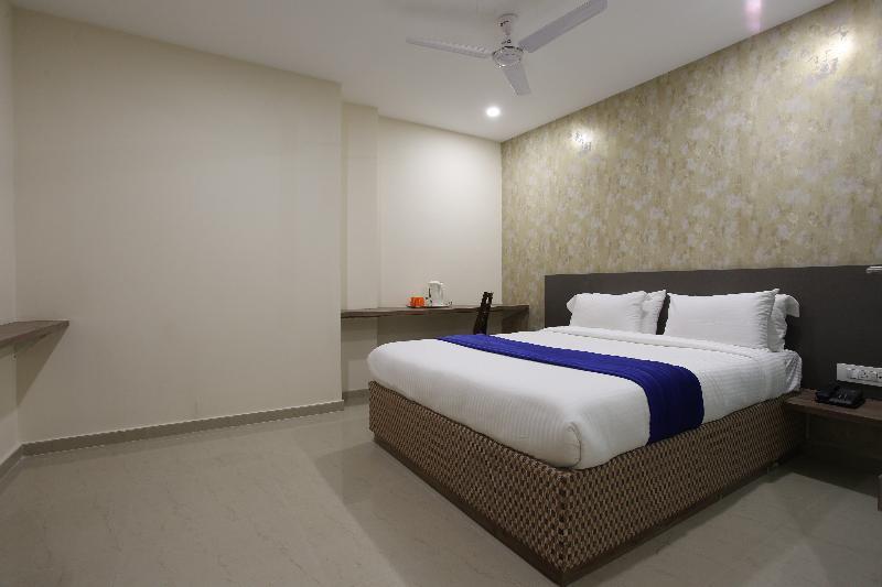 Ocean Suites Hotel Mumbai Dış mekan fotoğraf